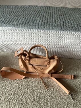 Balenciaga Small Top-Handle Satchel Bag in pale pink/beige